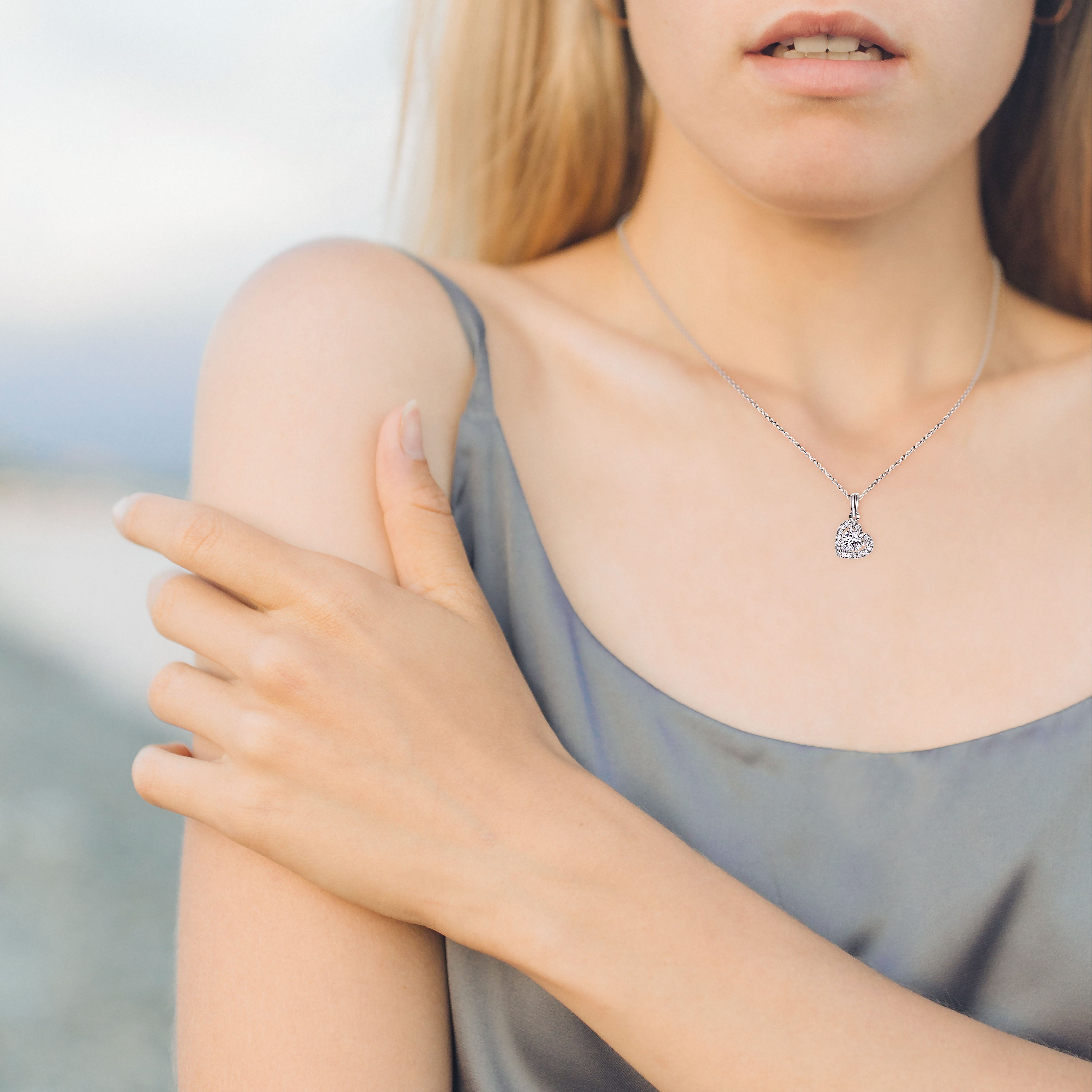 925 Sterling Silver Heart Shape Necklace