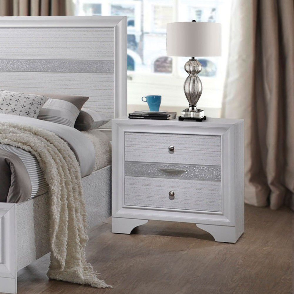 Modern Nightstand with 3 Drawers